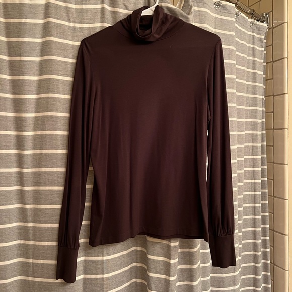 Semantiks turtleneck - Picture 1 of 4